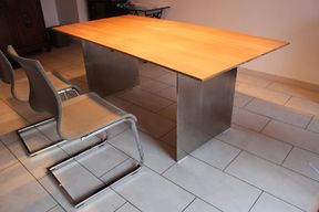 Antik Style aus Celle - Auftragsarbeiten - Tisch Stahl Eiche